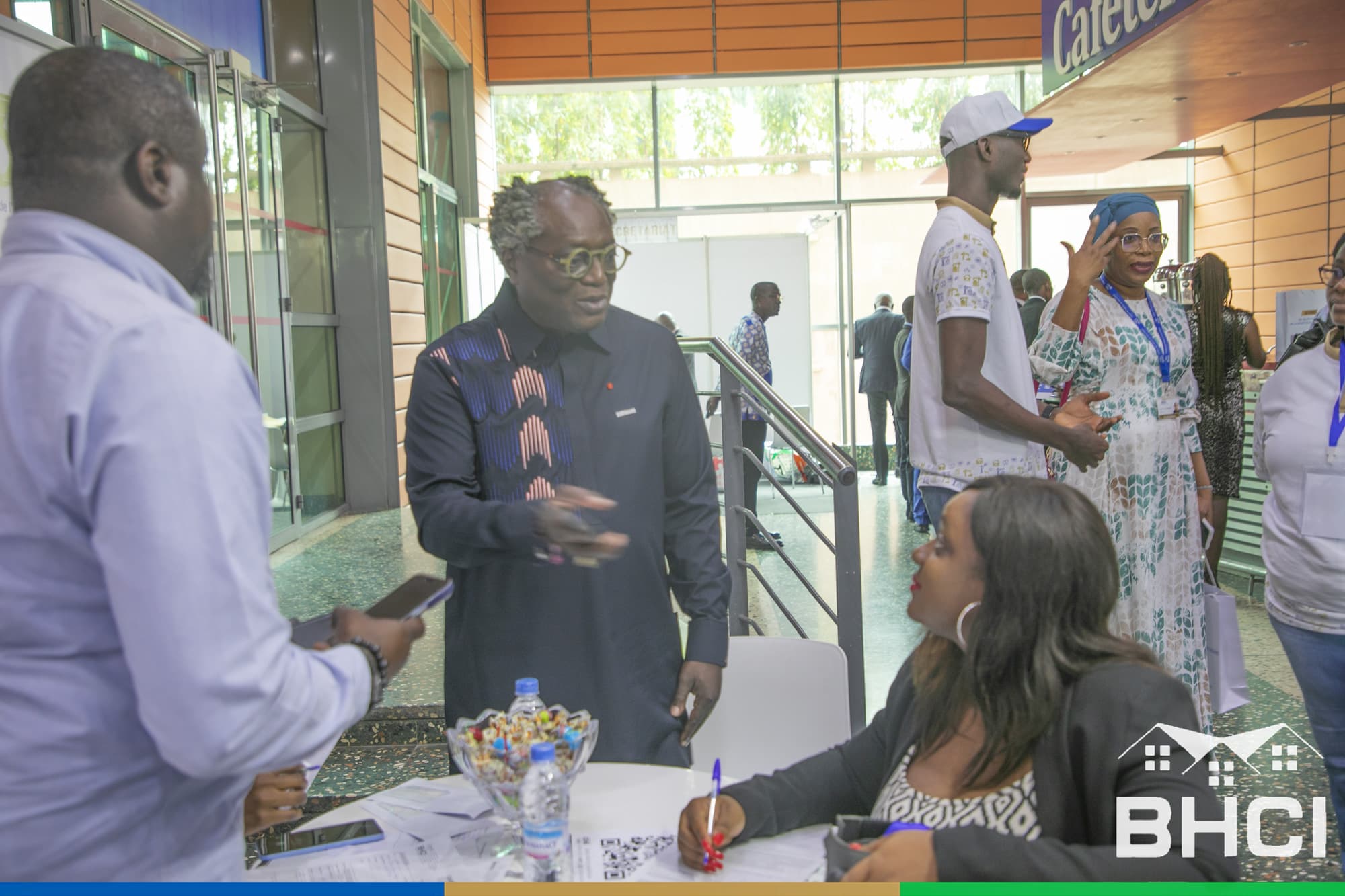 LA BHCI PRESENTE A LA 1ère 𝐄́𝐃𝐈𝐓𝐈𝐎𝐍 𝐃𝐔 SALON NATIONAL DE LA MONETIQUE